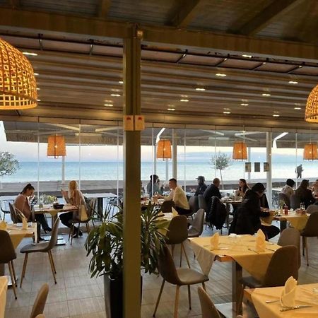 Sea View Apartments Дуррес Екстер'єр фото
