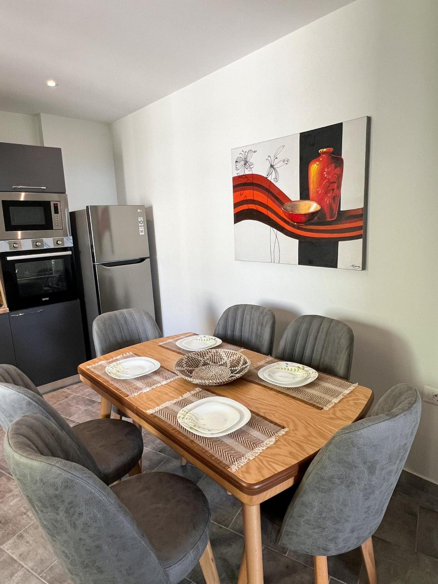 Sea View Apartments Дуррес Екстер'єр фото