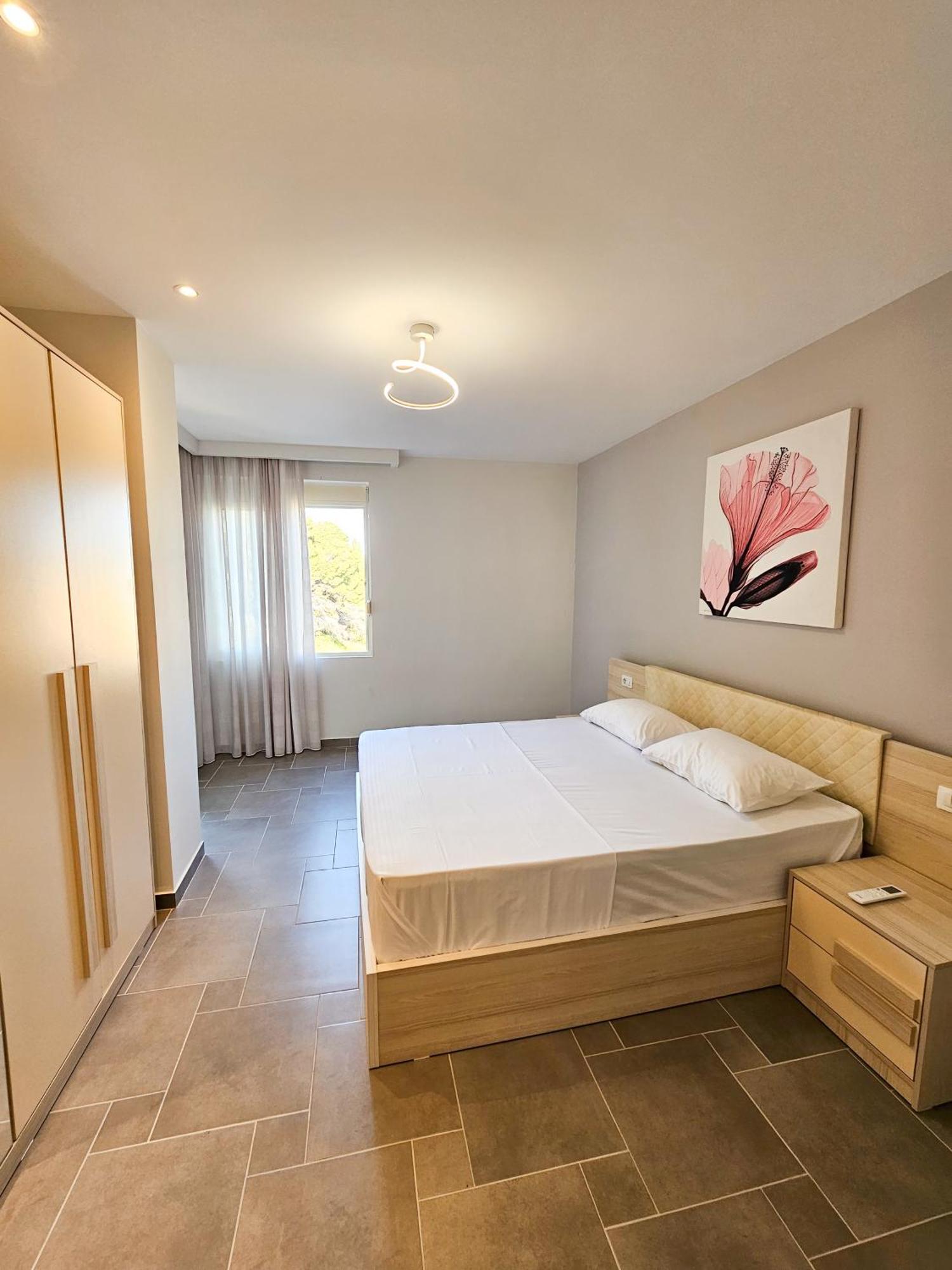 Sea View Apartments Дуррес Екстер'єр фото