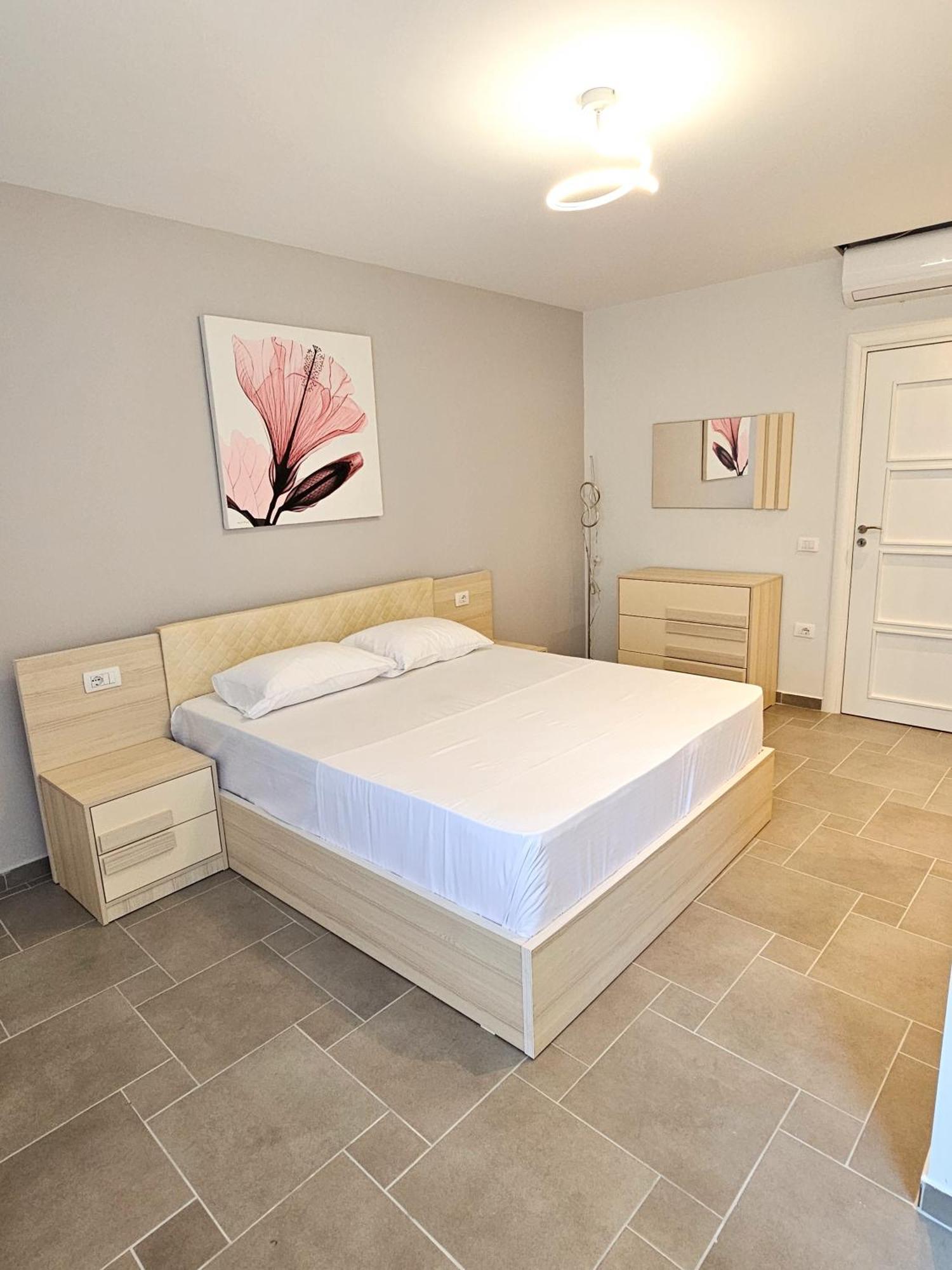 Sea View Apartments Дуррес Екстер'єр фото