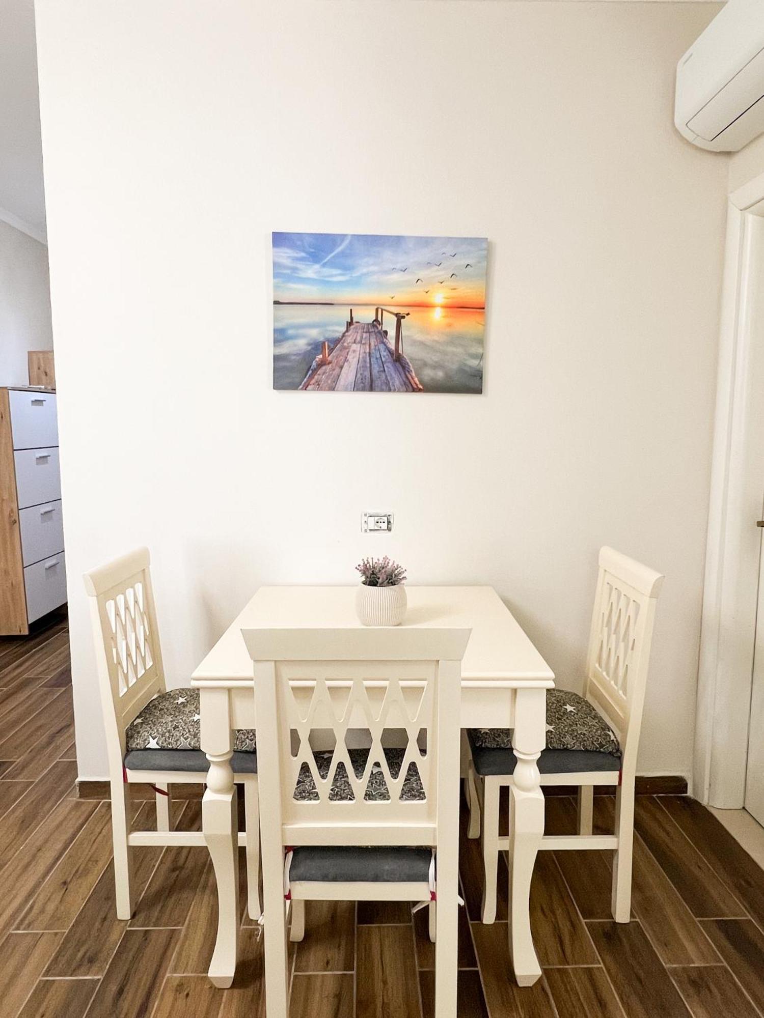 Sea View Apartments Дуррес Екстер'єр фото