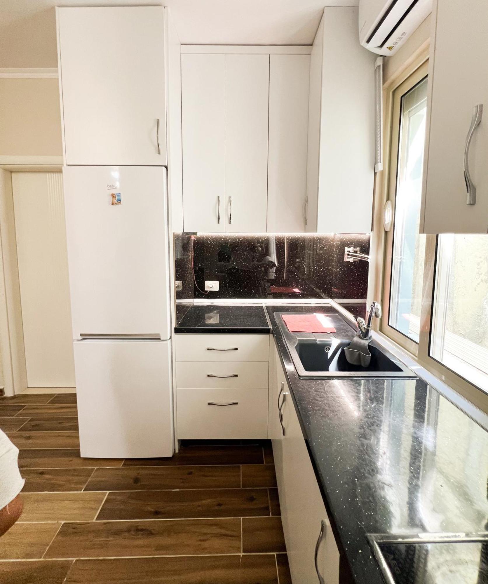 Sea View Apartments Дуррес Екстер'єр фото