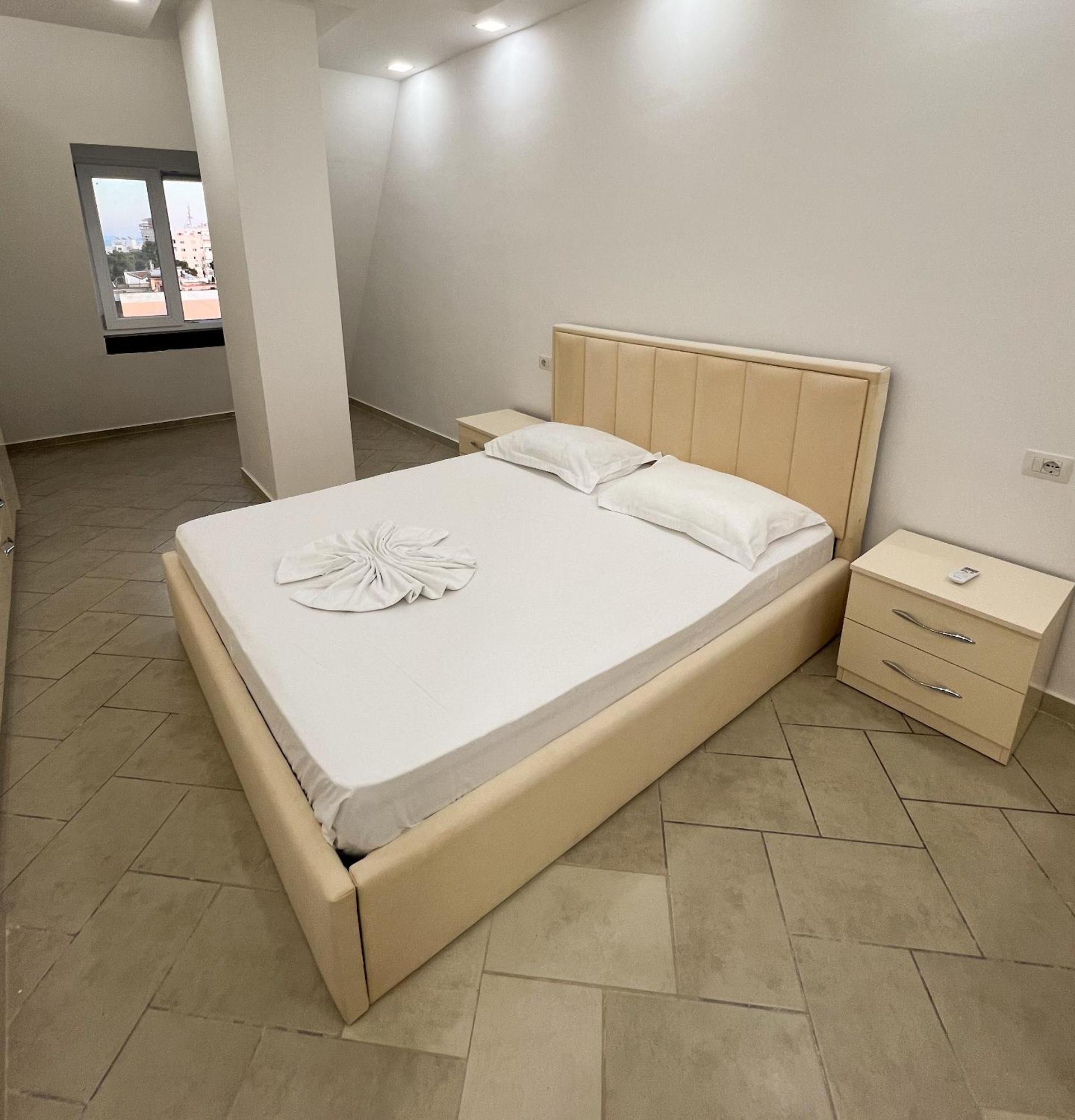 Sea View Apartments Дуррес Екстер'єр фото