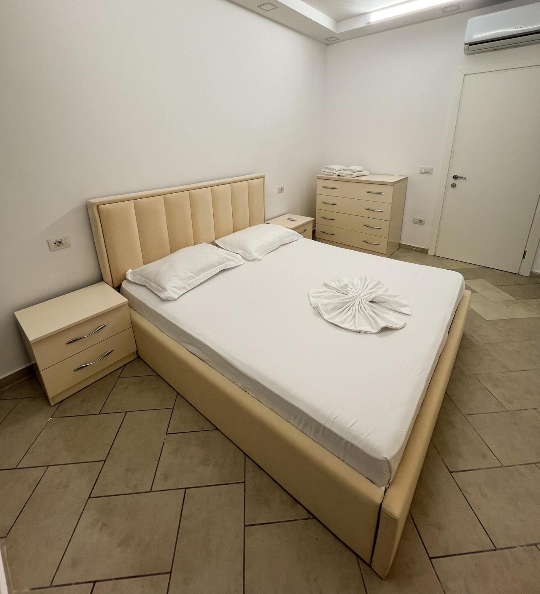 Sea View Apartments Дуррес Екстер'єр фото